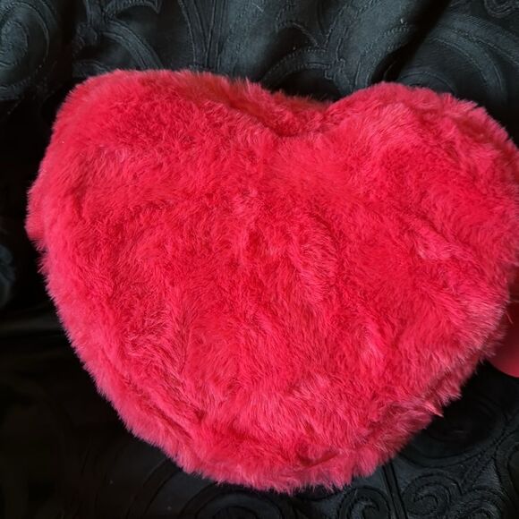 Fuzzy heart Crossbody make up bag - Picture 4 of 5